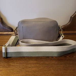 Madewell The Transport Camera Bag - Olive Green